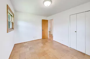 241 Brookhaven Dr, Elk Grove Village, IL 60007 - Photo 19