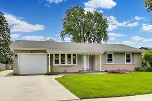 241 Brookhaven Dr, Elk Grove Village, IL 60007 - Photo 3