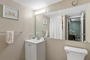 711 W Gordon Terrace, Chicago, IL 60613 - Photo 9