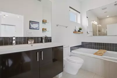 1521 W Fry Street #4, Chicago, IL 60642 - Photo 15