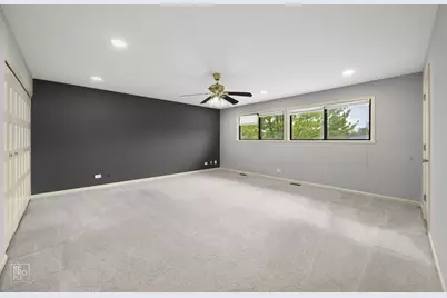 1060 Matfield Court #1060, Schaumburg, IL 60193 - Photo 5