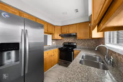 1060 Matfield Court #1060, Schaumburg, IL 60193 - Photo 3