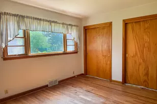 1017 Mary Ave, Dixon, IL 61021 - Photo 9