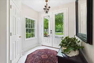 821 Oak Spring Ln, Libertyville, IL 60048 - Photo 3
