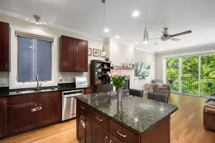 2431 W Walton St, Chicago, IL 60622 - Photo 11