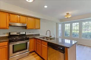 309 E Theodore Ln, Itasca, IL 60143 - Photo 7