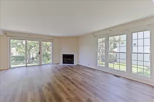 309 E Theodore Ln, Itasca, IL 60143 - Photo 3