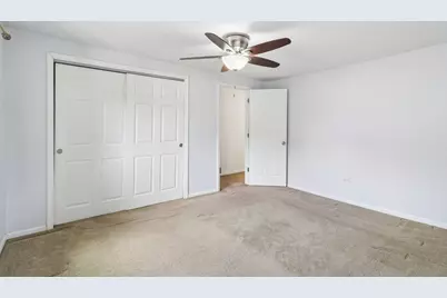2910 Ezekiel Avenue, Zion, IL 60099 - Photo 19