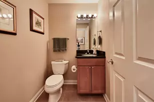 843 N Franklin Ave, Palatine, IL 60067 - Photo 9