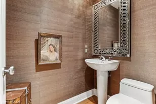 840 N Lake Shore Dr, Chicago, IL 60611 - Photo 23