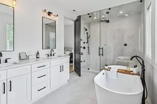 2708 N Albany Ave, Chicago, IL 60647 - Photo 15