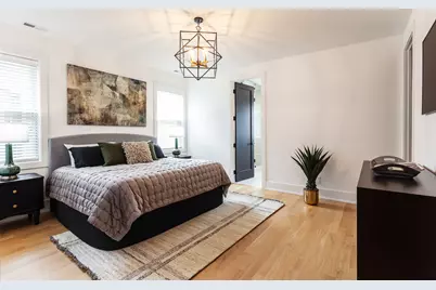 2708 N Albany Avenue, Chicago, IL 60647 - Photo 13