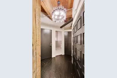 225 W Huron Street #305, Chicago, IL 60654 - Photo 17