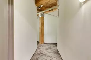 225 W Huron St, Chicago, IL 60654 - Photo 15