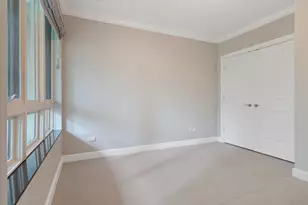 409 E Benton Pl, Chicago, IL 60601 - Photo 25