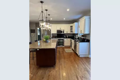 210 Persimmon Drive, Saint Charles, IL 60174 - Photo 3