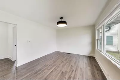 139 S Quentin Road, Palatine, IL 60067 - Photo 5
