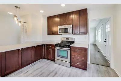 139 S Quentin Road, Palatine, IL 60067 - Photo 3