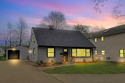 139 S Quentin Road, Palatine, IL 60067 - Photo 1