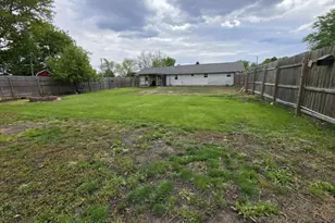 200 W South St, Flanagan, IL 61740 - Photo 17