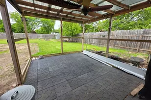 200 W South St, Flanagan, IL 61740 - Photo 15