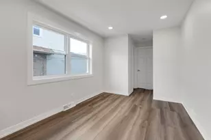 4933 N Keeler Ave, Chicago, IL 60630 - Photo 7