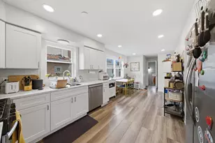 4933 N Keeler Ave, Chicago, IL 60630 - Photo 29