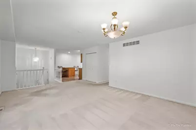 960 Independence Avenue, Saint Charles, IL 60174 - Photo 5