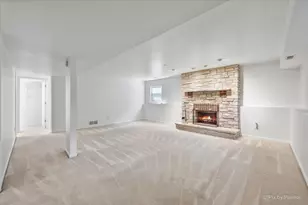 960 Independence Ave, Saint Charles, IL 60174 - Photo 15