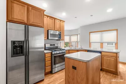 574 Sudbury Circle, Oswego, IL 60543 - Photo 7