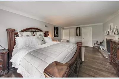 [Address not provided], Downers Grove, IL 60516 - Photo 33