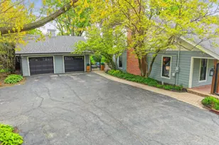 [Address not provided], Downers Grove, IL 60516 - Photo 3
