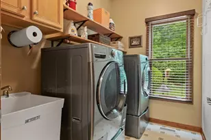 1702 King Richard Cir, Saint Charles, IL 60174 - Photo 15