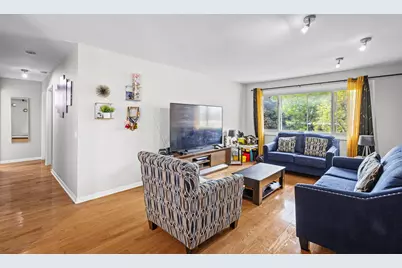 3201 W Balmoral Avenue #301, Chicago, IL 60625 - Photo 5