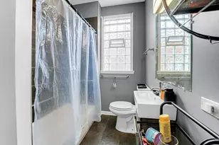 1440 E 76th St, Chicago, IL 60619 - Photo 9