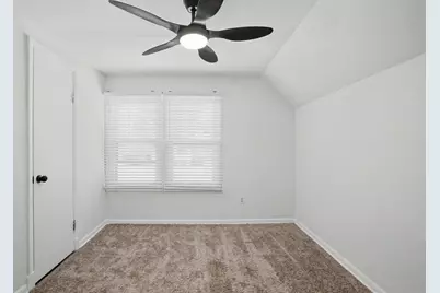 1713 N 5th Street, Clinton, IA 52732 - Photo 19