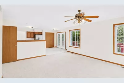 360 Thomas Drive, West Chicago, IL 60185 - Photo 17