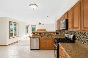 360 Thomas Dr, West Chicago, IL 60185 - Photo 19