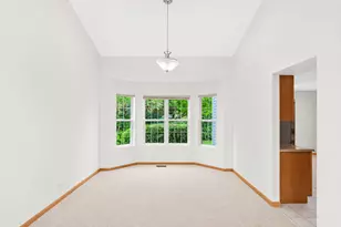 360 Thomas Dr, West Chicago, IL 60185 - Photo 11