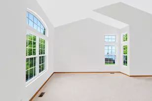 360 Thomas Dr, West Chicago, IL 60185 - Photo 9