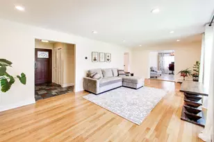 2725 Roslyn Ln, Highland Park, IL 60035 - Photo 5