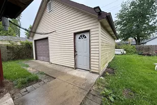 141 S Oakdale Ave, Kankakee, IL 60901 - Photo 9