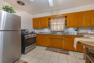 8725 S Harper Ave, Chicago, IL 60619 - Photo 13