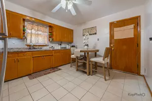 8725 S Harper Ave, Chicago, IL 60619 - Photo 9