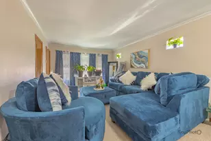 8725 S Harper Ave, Chicago, IL 60619 - Photo 3