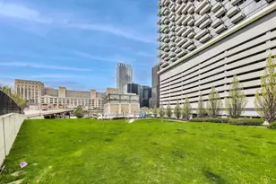 235 W Van Buren St, Chicago, IL 60607 - Photo 31