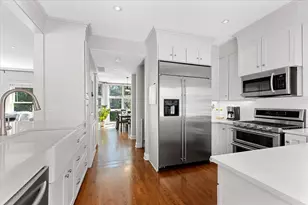950 W Berwyn Ave, Chicago, IL 60640 - Photo 13