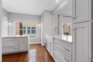 950 W Berwyn Ave, Chicago, IL 60640 - Photo 11
