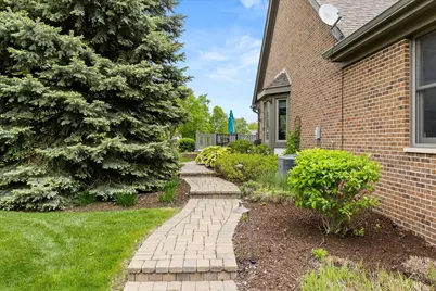10718 Hollow Tree Road, Orland Park, IL 60462 - Photo 35