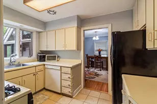 745 Greenview Pl, Lake Forest, IL 60045 - Photo 5